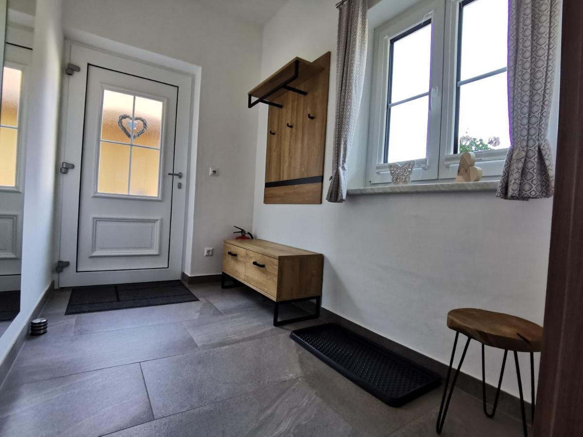 Ferienwohnung Brücklerhof Haus im Ennstal Exterior foto